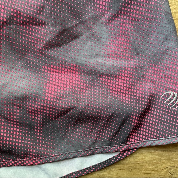 Running 🏃🏻‍♀️ shorts - Picture 4 of 5